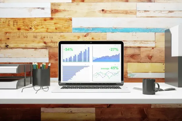 Dashboard de Google Search Console o herramienta similar de analítica SEO en la pantalla de una notebook