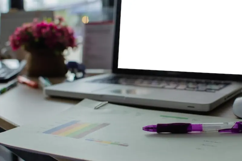 Imagen principal sobre Patrones de Diseño en WordPress: Singleton, Factory y Observer para Código Mantenible